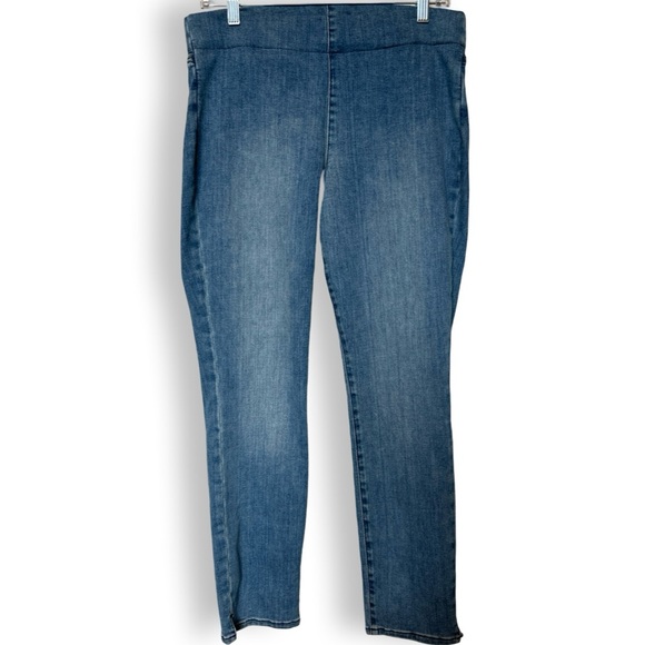NYDJ Pull On Slimming Medium Blue Denim Jeans | Lift Tuck Technology | Size 8 - Picture 3 of 13